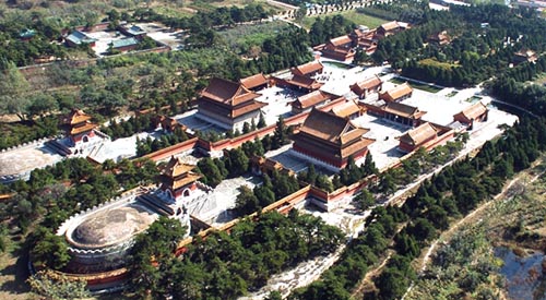 01The Eastern Qing Mausoleums.jpg