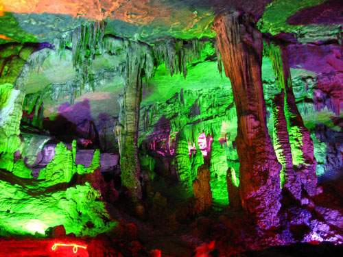 04Jiulong Cave.jpg